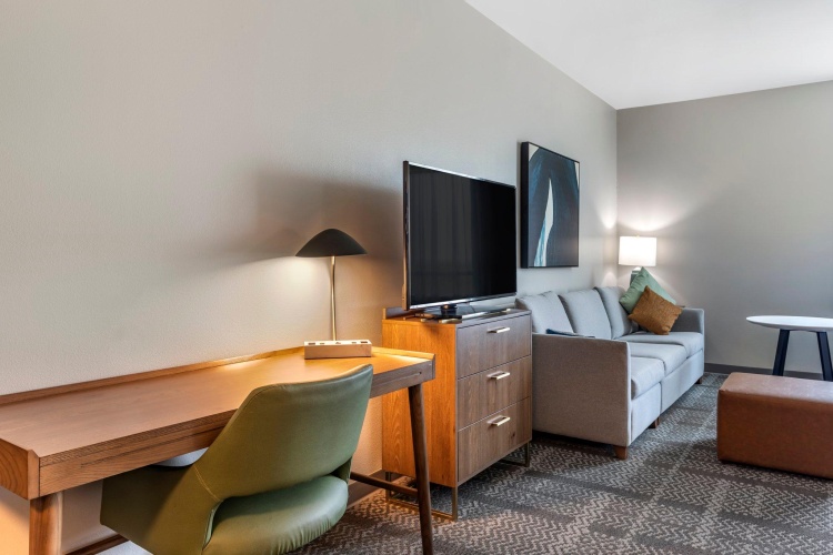 Quadruple Suite