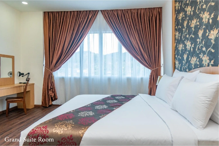 Grand Double Suite with lake view