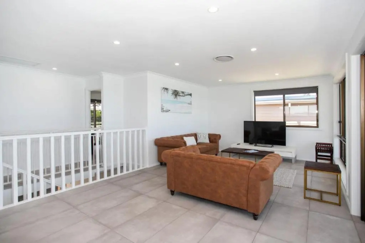 South Pacific 67 Penthouse