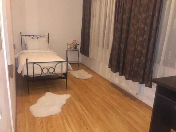 Happy Accomodation