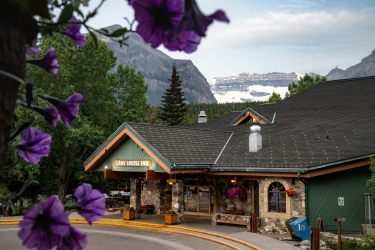 Lake Louise Inn photo 24