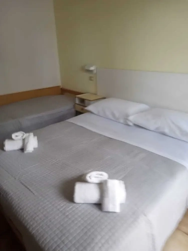 Economy Triple room