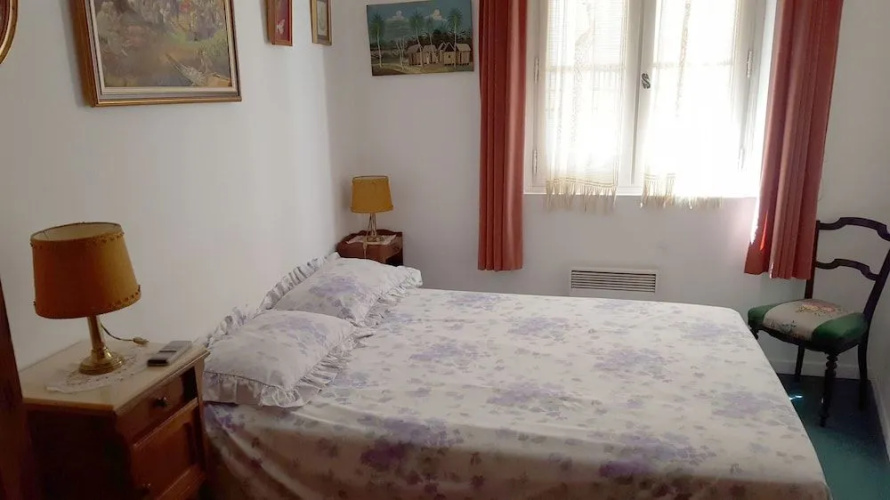 Dolphin's B&B