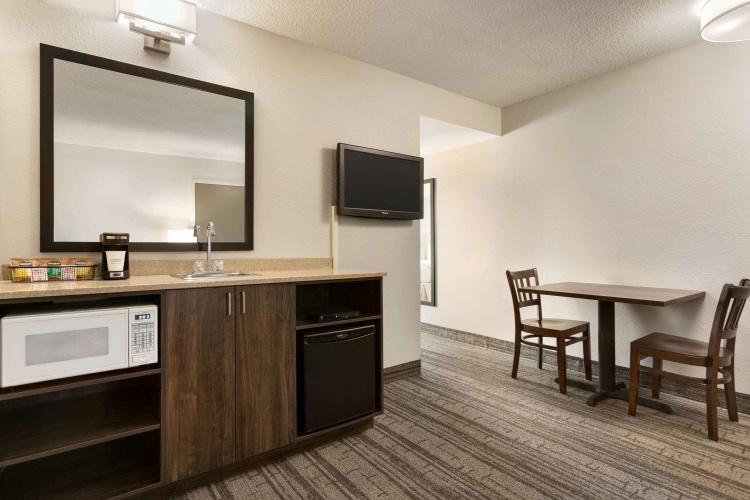 Travelodge Suites by Wyndham New Glasgow photo 15