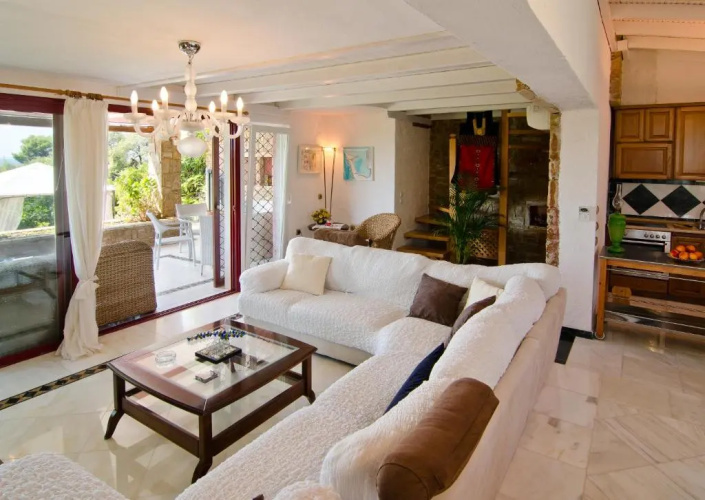 Maria Elena Villas III