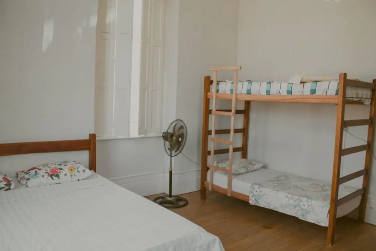 Vila Santa Eulália Hostel
