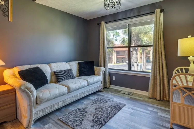 Walk to Beach: PCB Condo w/ Oceanfront Pool Access