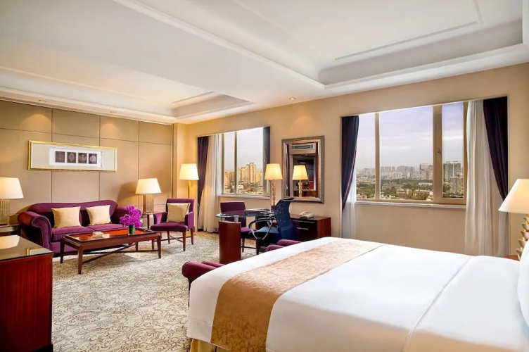 Chengdu House International Hotel
