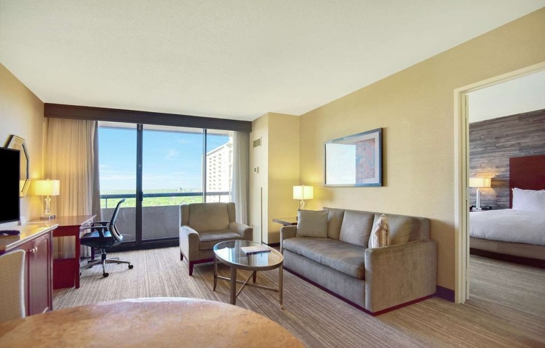 DoubleTree by Hilton Hotel & Suites Houston by the Galleria photo 11