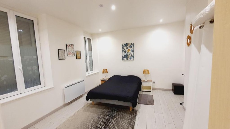 1 Bedroom Apartment