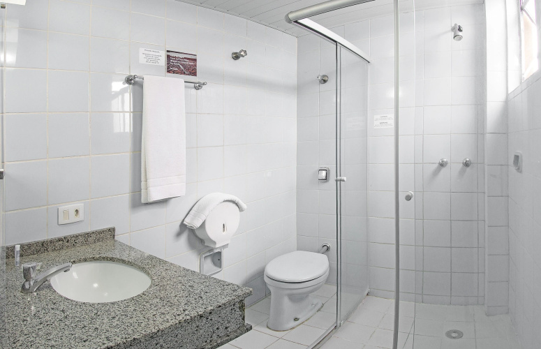 Lira Hotel