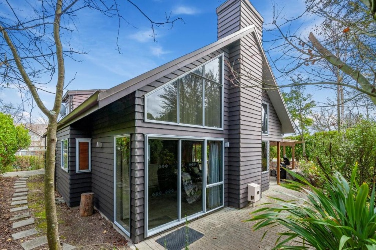 3 Bedrooms Cottage