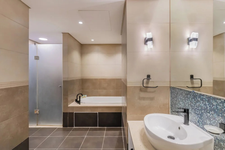 Marina Residences 2 501