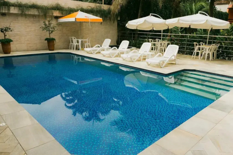 Hotel Camburi Praia