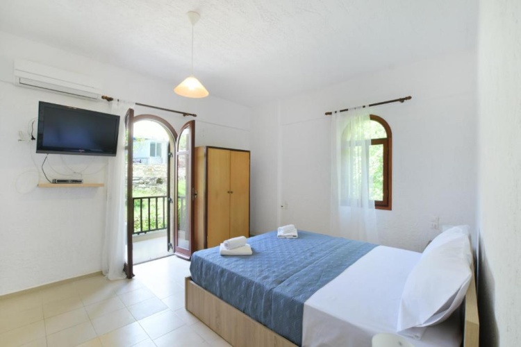 Deluxe Quadruple room