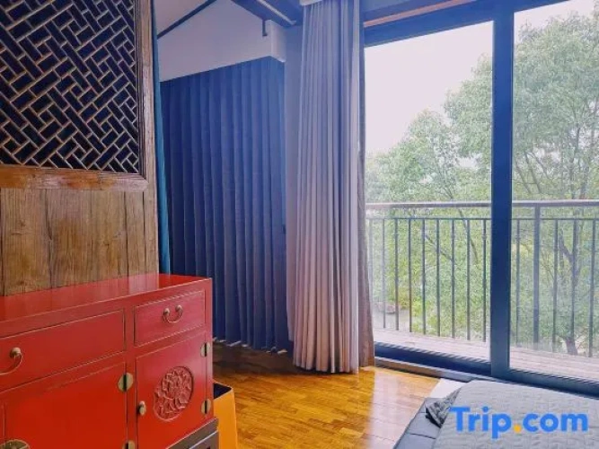 Standard Double room with view