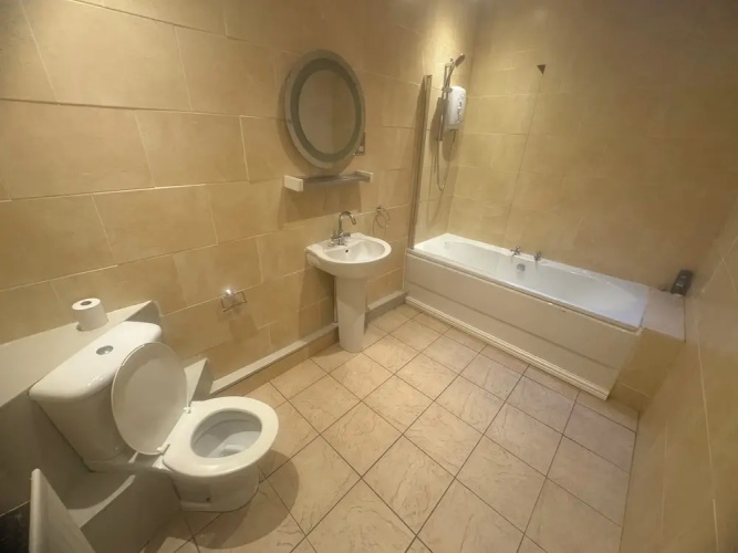 Wasters Arts Bar Hotel