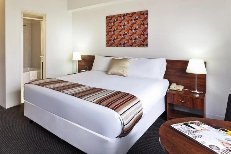 Macleay Hotel