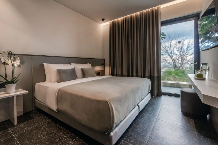 ACRO Upscale Residences
