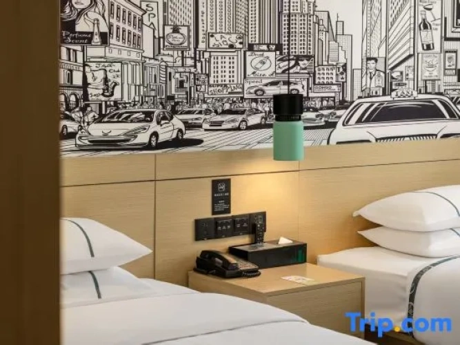Standard Double room with street view
