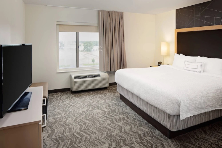 Cambria Suites