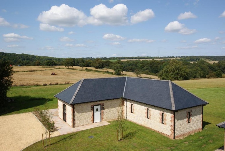 2 Bedrooms Cottage