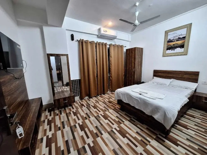 Hotel High East