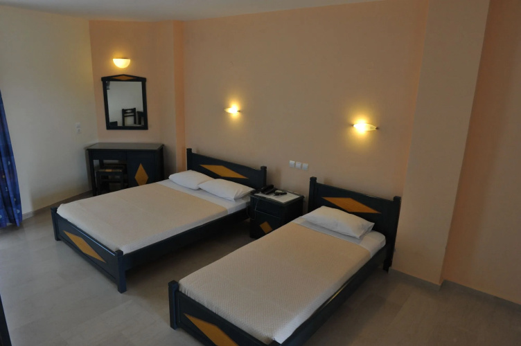 Adonis Hotel