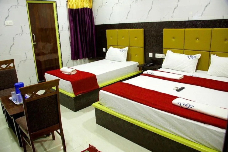 Hotel Vel Residency