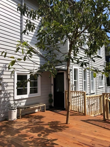 2 Bedrooms Cottage
