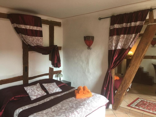 Standard Triple room