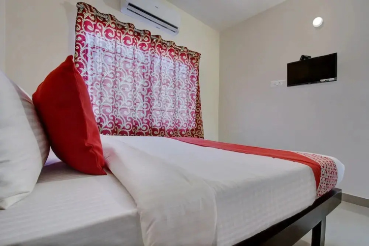Century Park by OYO Rooms