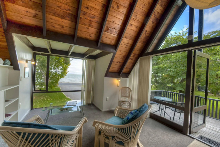 Coastal Motor Lodge