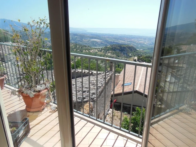 Standard room with balcony and with sea view