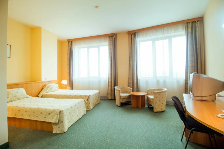 EXPO Hotel