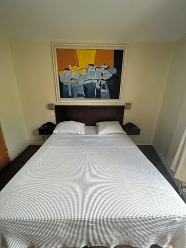 Comfort room