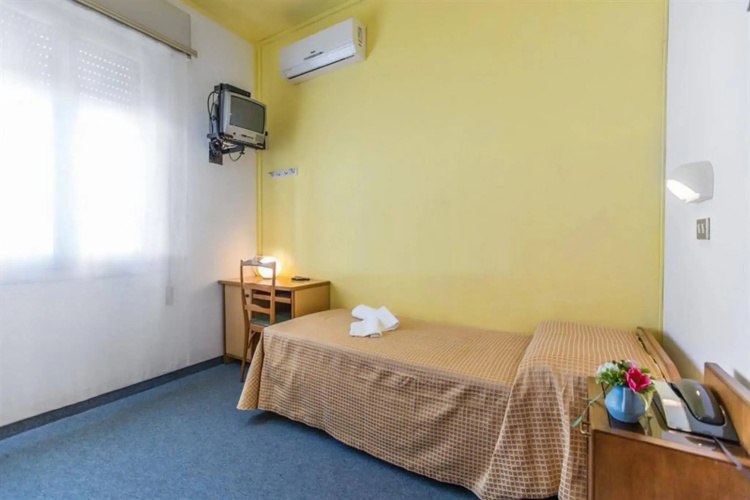Blue Hotel