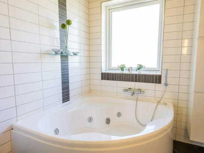 6 Person Holiday Home in Tarm