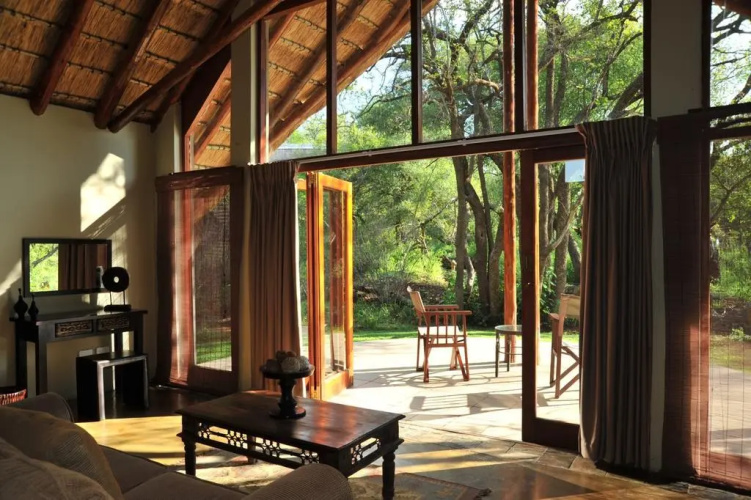Black Rhino Game Lodge