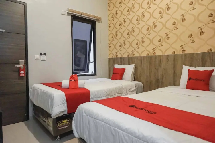 Double D9 Guesthouse by Oyo Rooms