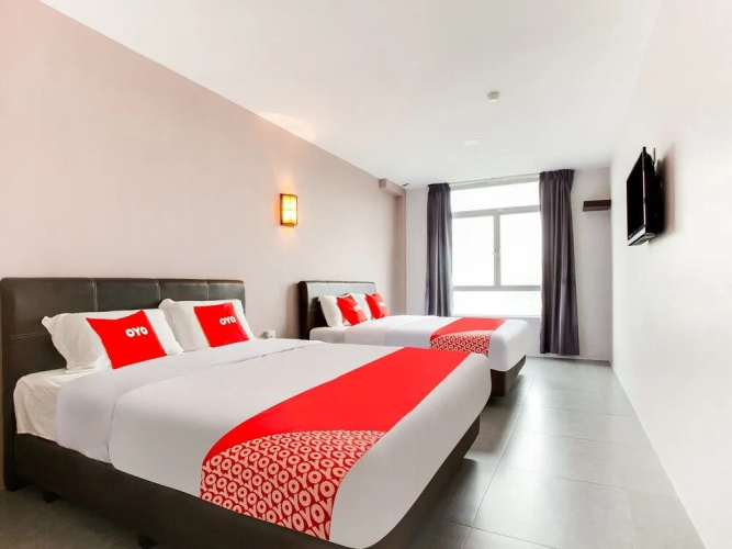 OYO 89631 988 Hotel