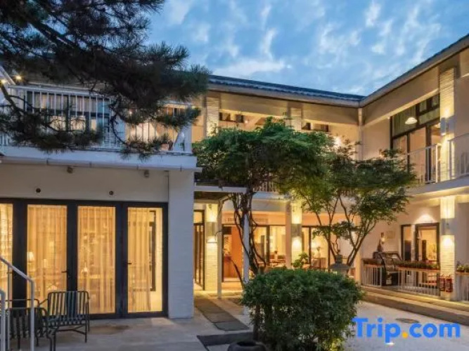 Xiangge Hotel