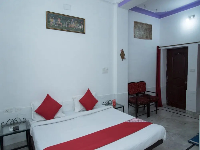 The Girdhar Niwas By OYO Rooms