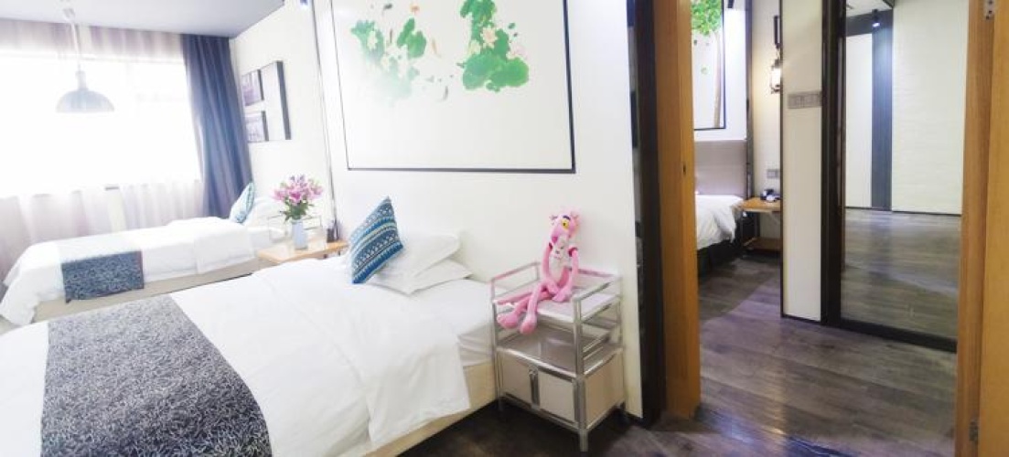 Deluxe Family Suite