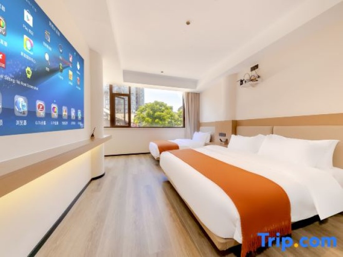 Standard Family room with city view
