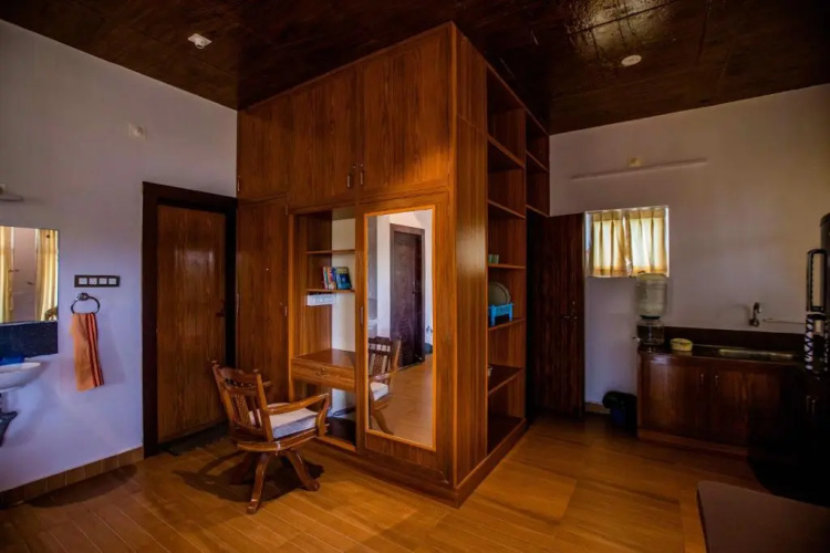 Waves Beach House