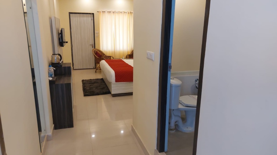 Deluxe room with balcony and with garden view