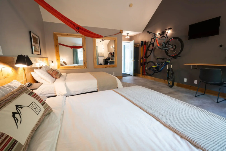 Summit View Inn