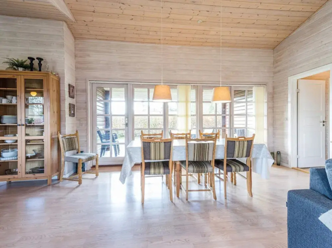 Seaside Cozy Cottage-by Traum