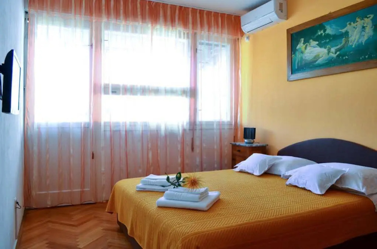 Apartment Xenia